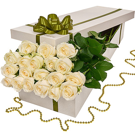Flowers in a box "19 white roses"