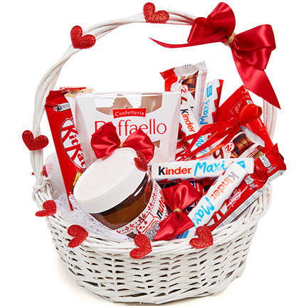Подарункова корзина "Кохаю тебе"