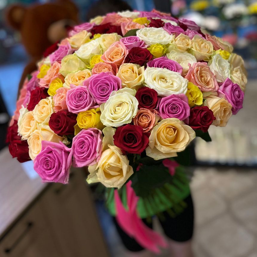 101 разноцветная роза