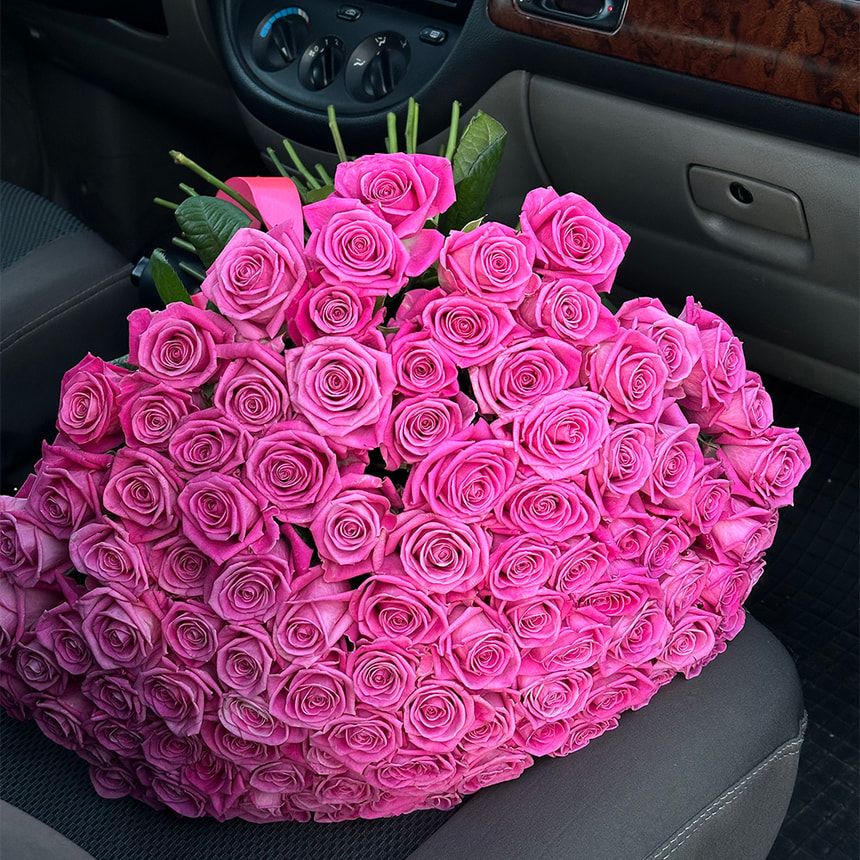 101 розовая роза