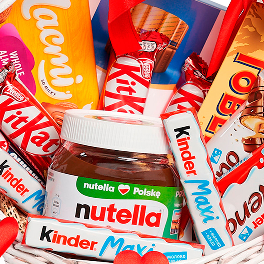 Подарункова корзина "Для коханої" – замовити з доставкою