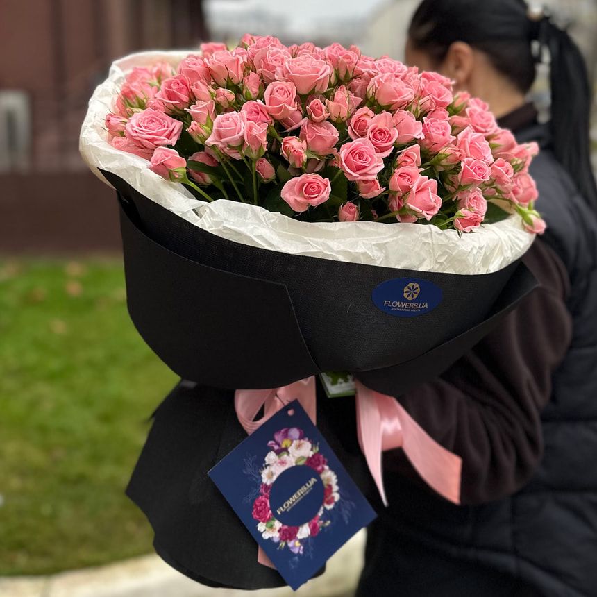 Микс "Планета роз" из 51 кустовой розы – заказать у Flowers.ua