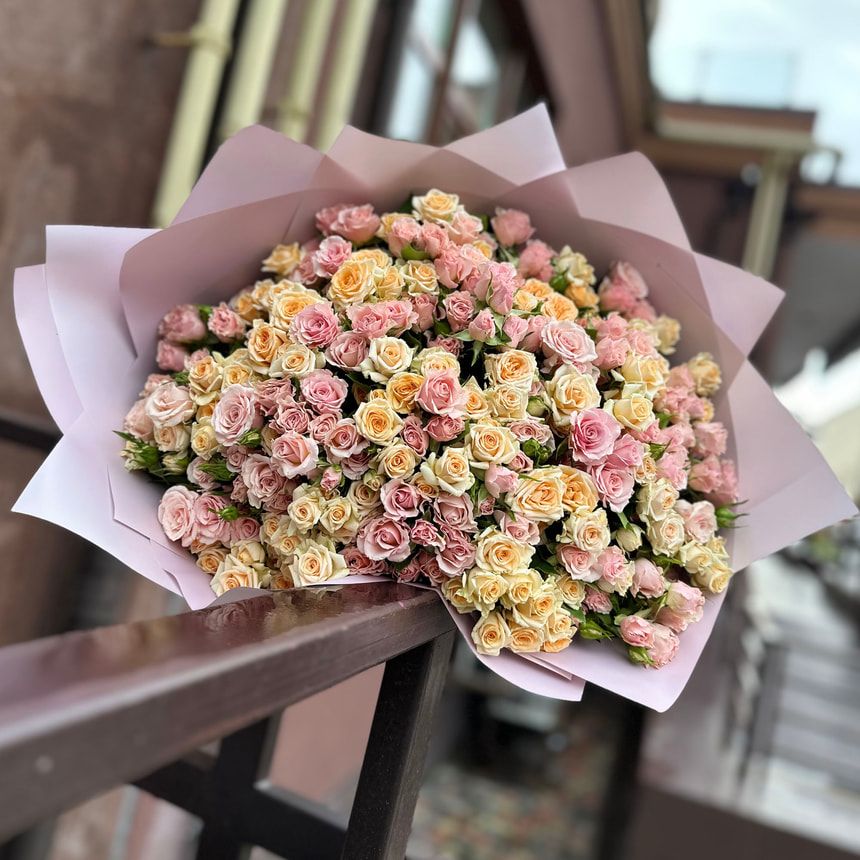 Микс "Планета роз" из 51 кустовой розы