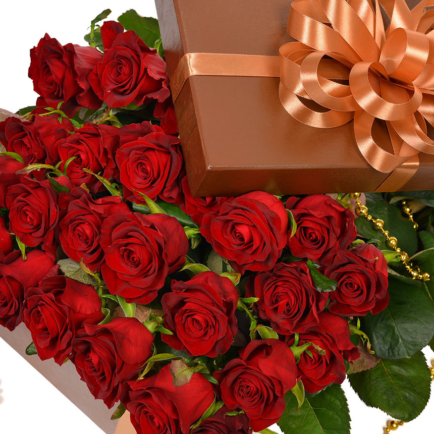 Цветы в коробке "25 красных роз!" – заказать с доставкой