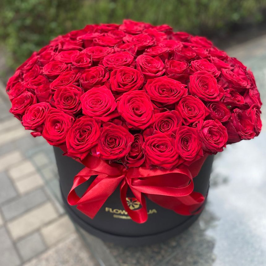 Flowers in a black box "101 red roses" – order from Flowers.ua