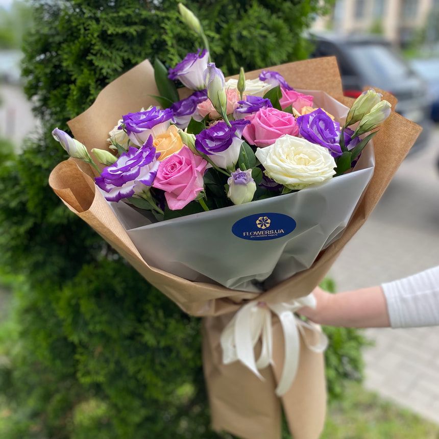 Букет "Цветочное Selfie!" – заказать у Flowers.ua