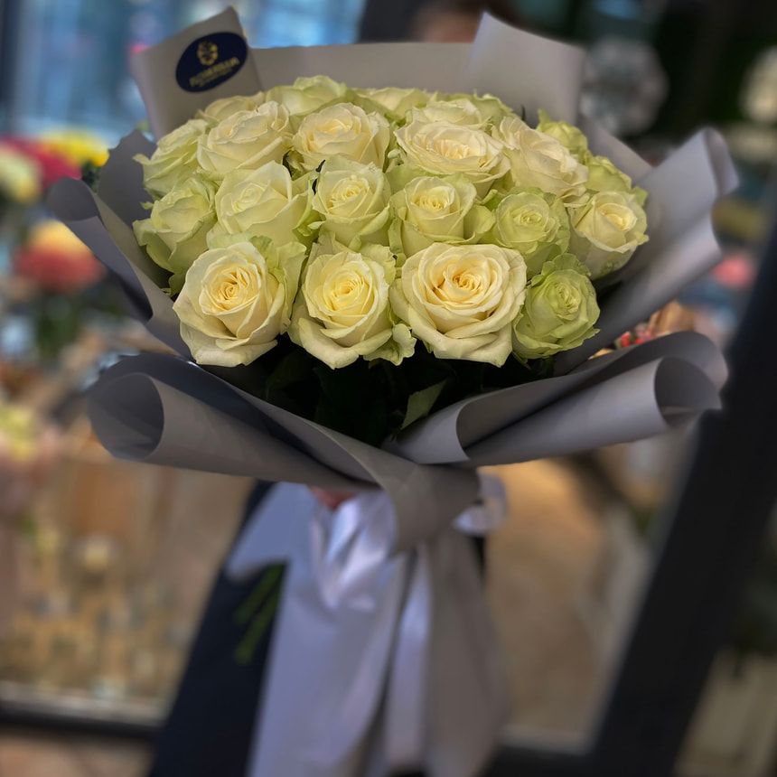 Букет "25 білих троянд" – замовити на Flowers.ua
