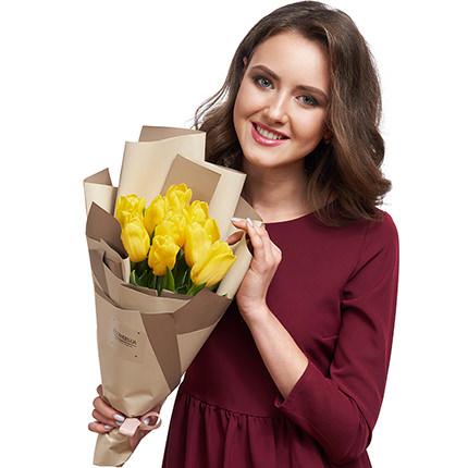 Bouquet "9 yellow tulips" – delivery in Ukraine