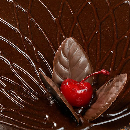 Торт "Празький" (з вишнею) – доставка по Україні