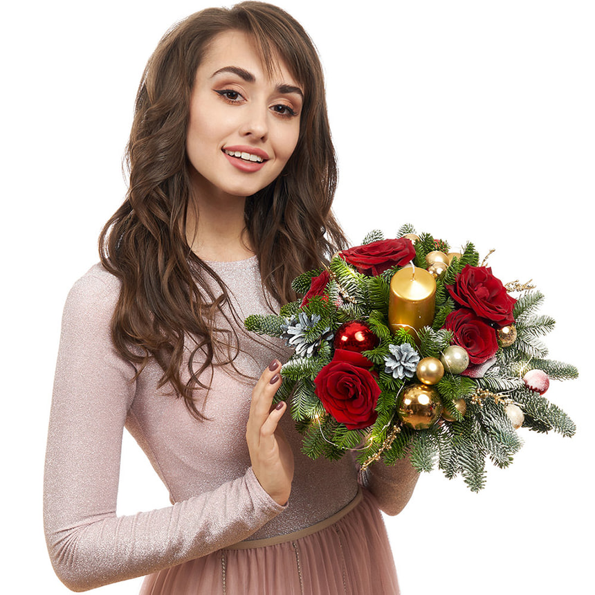 Composition with garland "Christmas Fairytale" – delivery in Ukraine