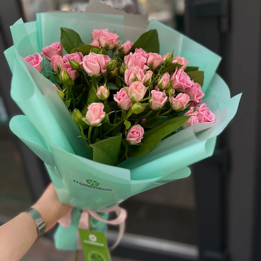 Букет кустовых роз  – заказать у Flowers.ua