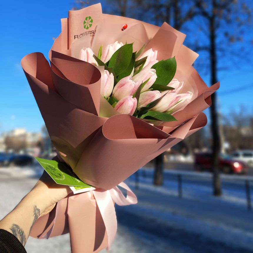 Букет "15 рожевих тюльпанів" – замовити на Flowers.ua