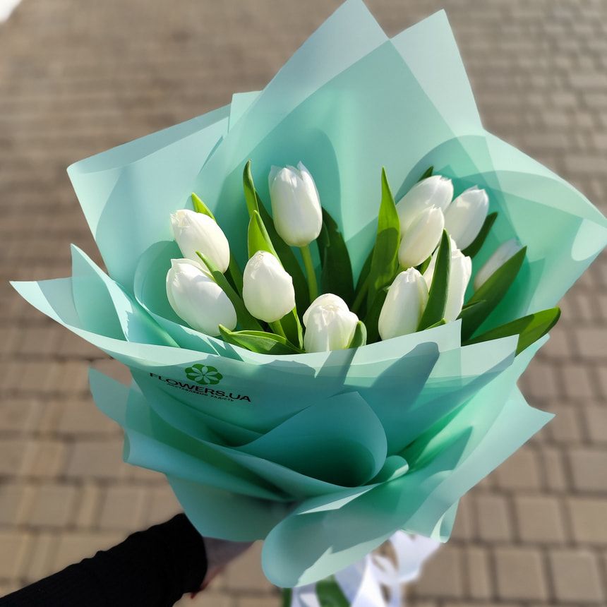 Букет "11 белых тюльпанов"
