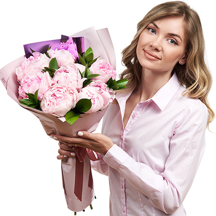 9 нежных пионов – доставка по Украине
