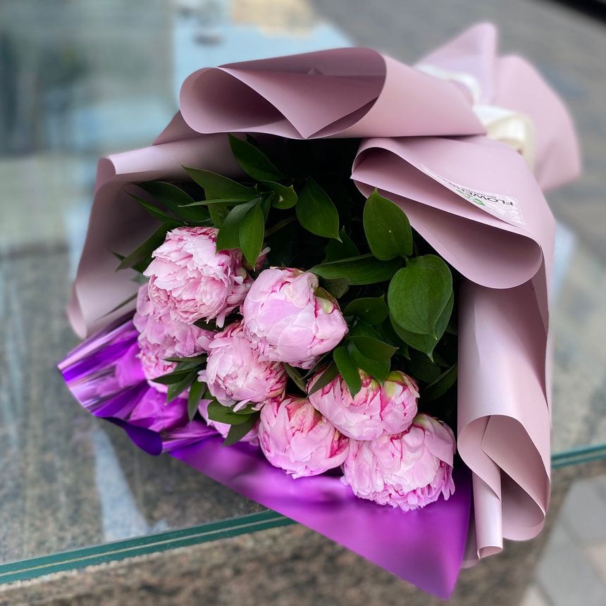 9 delicate peonies