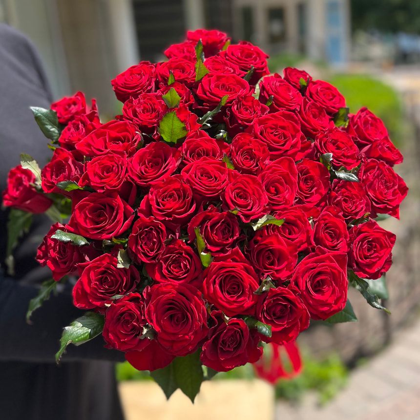 Bouquet of 51 red roses