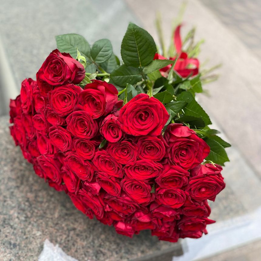 Bouquet of 51 red roses