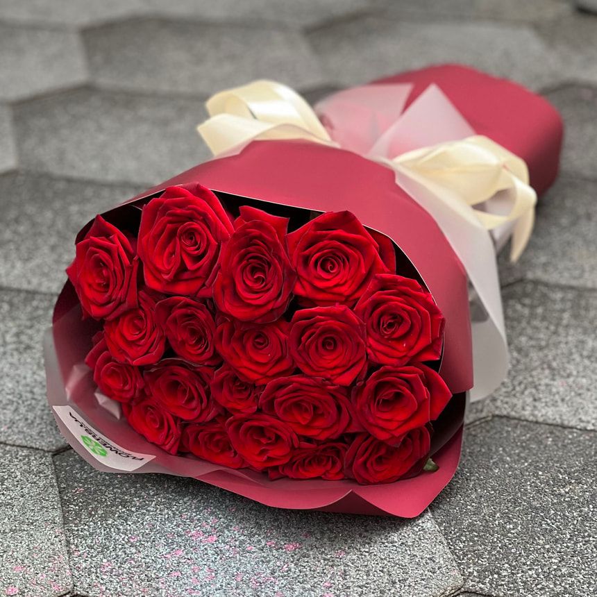 Bouquet "19  red Roses" – order from Flowers.ua