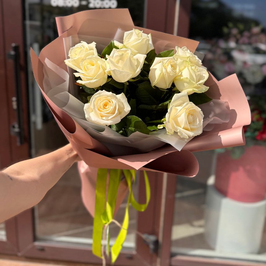 Букет "9 белых роз" – заказать у Flowers.ua