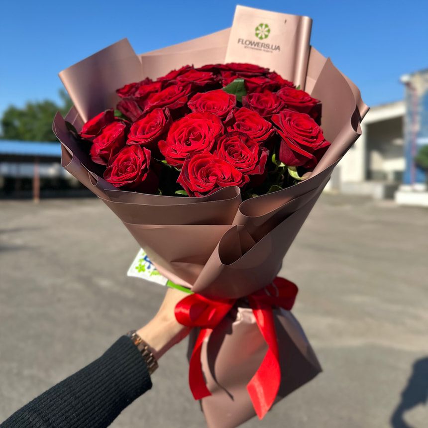 Bouquet in the package "21 red roses!"