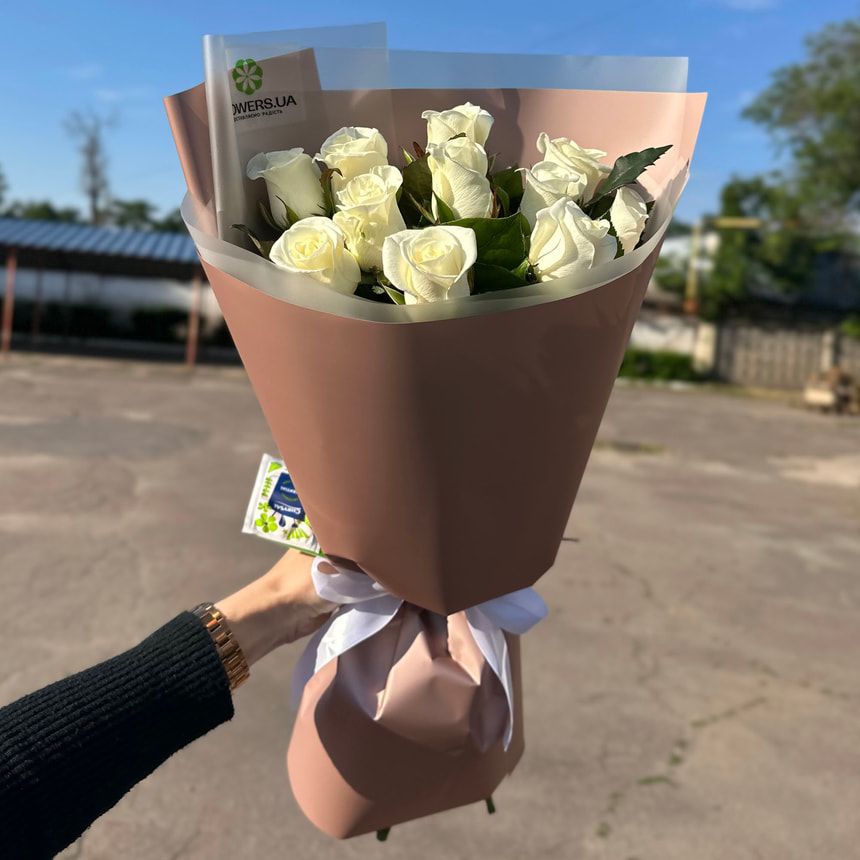 Авторский букет "11 белых роз!" – заказать у Flowers.ua