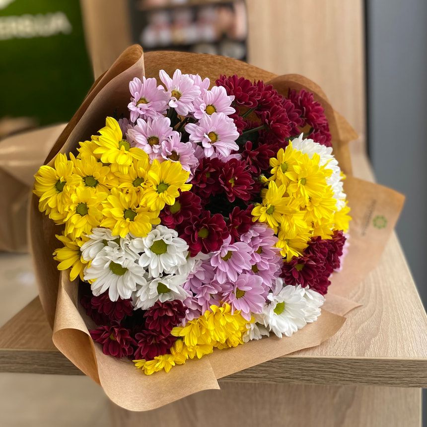 Букет "15 разноцветных хризантем!"