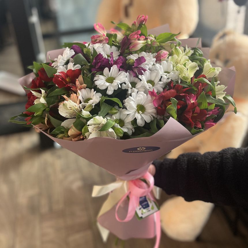 Букет квітів "Чудовий настрій" – замовити на Flowers.ua