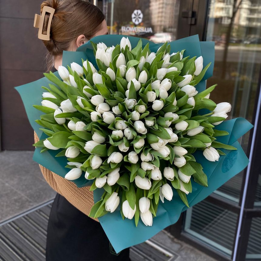 101 белый тюльпан!