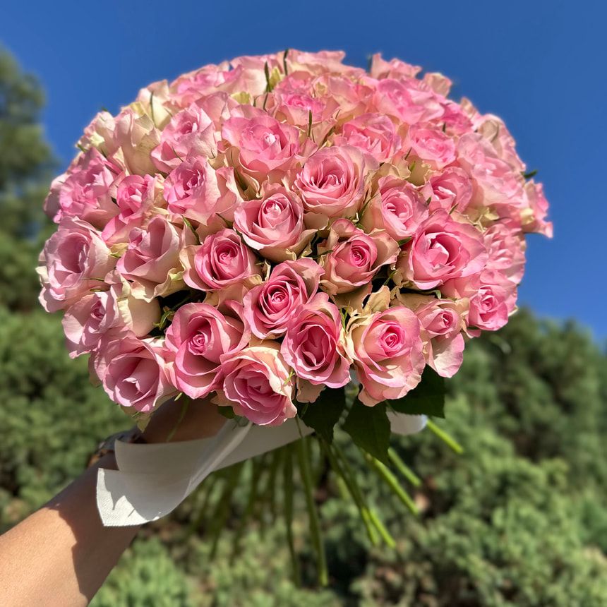 51 троянда Lovely Jewel (Кенія) – замовити на Flowers.ua