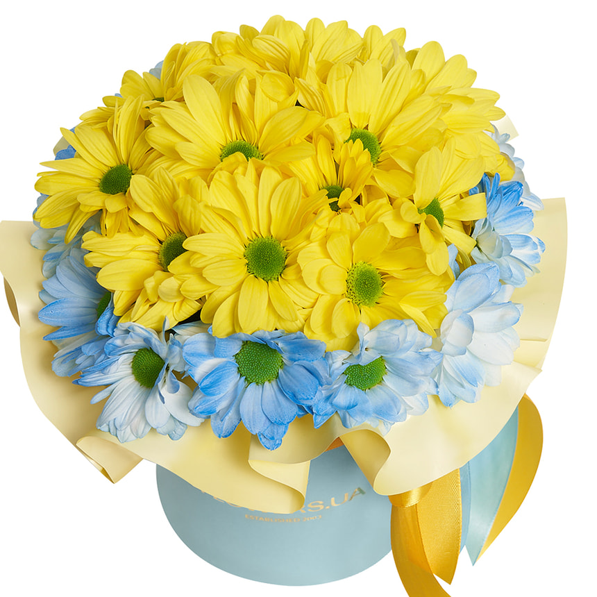 Квіти у коробці "Моє диво" – замовити з доставкою