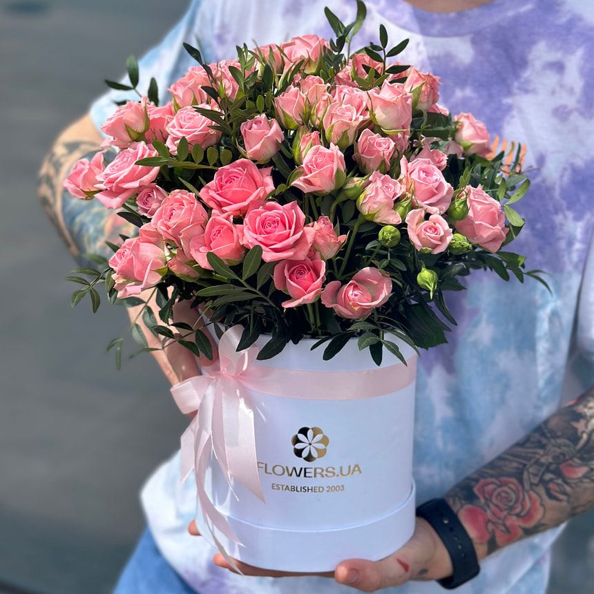Flowers in a box "Pink Oasis" – order from Flowers.ua