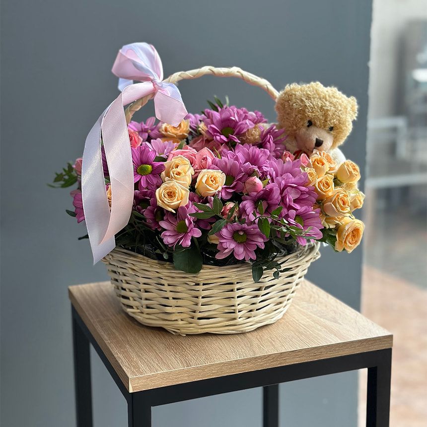 Корзина "Ты прекрасна" – заказать у Flowers.ua