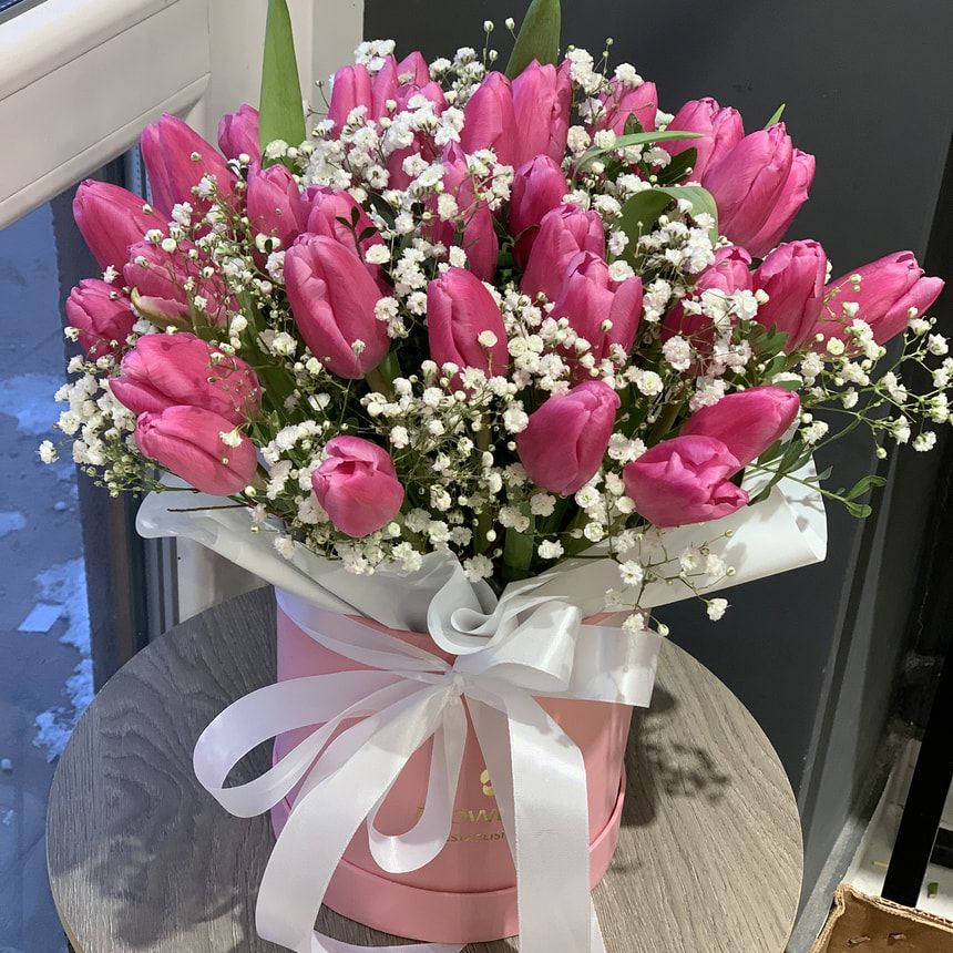 Flowers in a box "Pink Waltz" – order from Flowers.ua