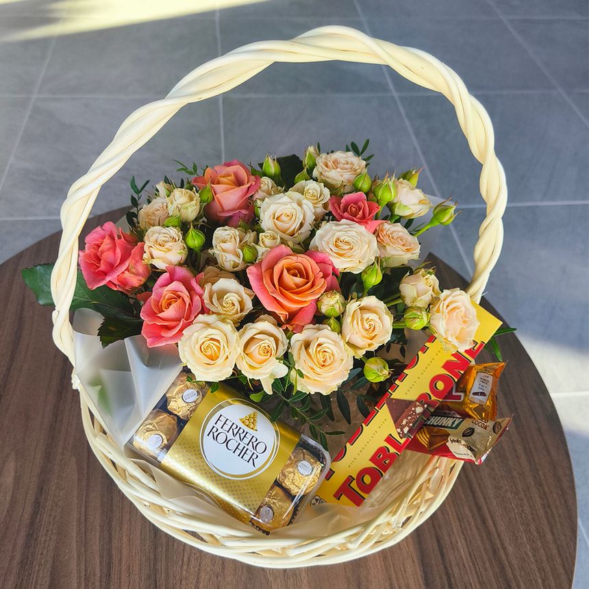 Подарунковий кошик “Найкращий день” – замовити на Flowers.ua