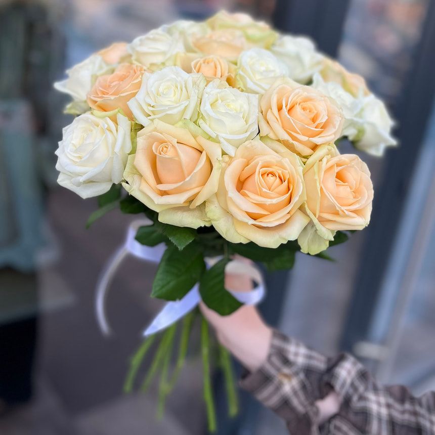 "Tenderness" 21 roses mix – order from Flowers.ua