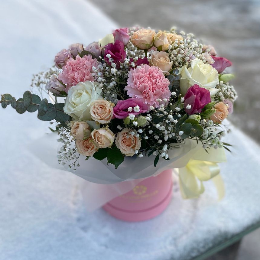 Квіти в коробці "Помпадур"