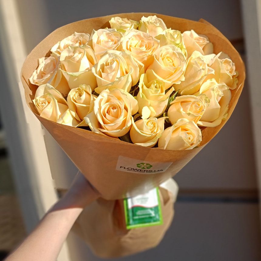 21 cream roses bouquet