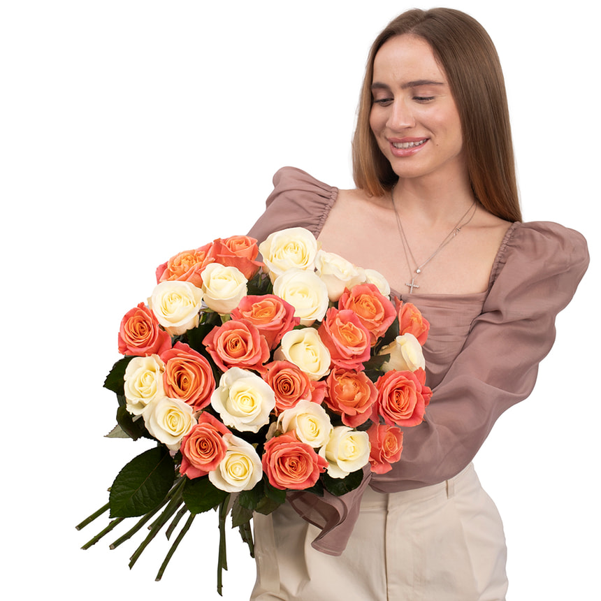 Bouquet "Paradise" of 29 roses – delivery in Ukraine