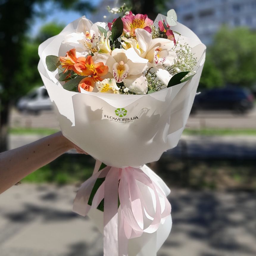Букет "Перше кохання" – замовити на Flowers.ua