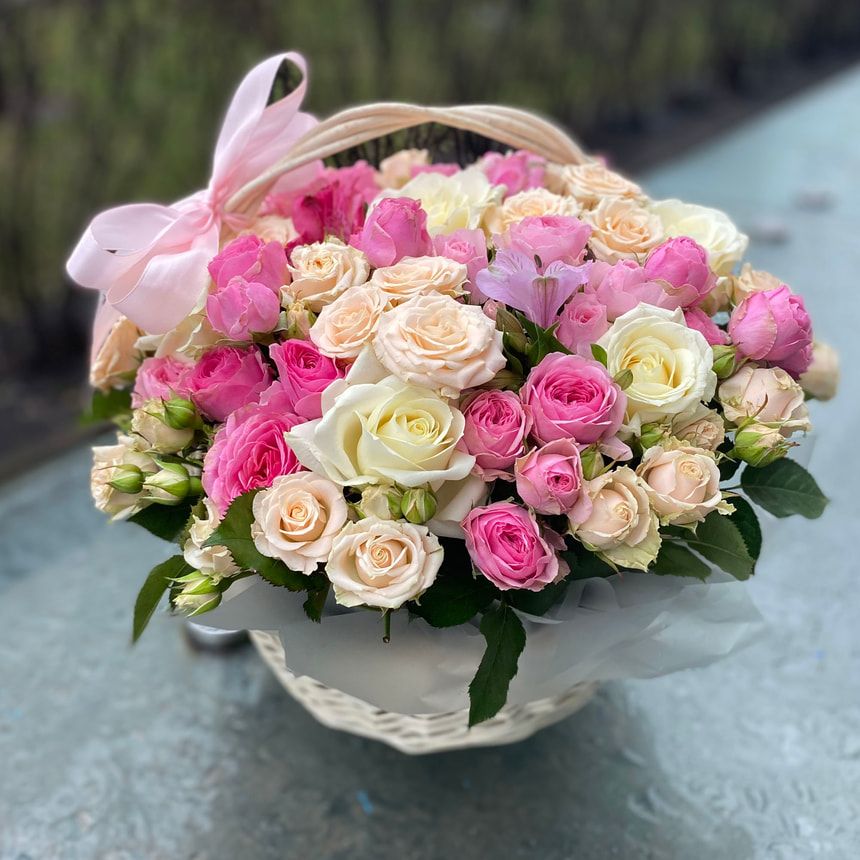 Кошик "Едіт Піаф"  – замовити на Flowers.ua