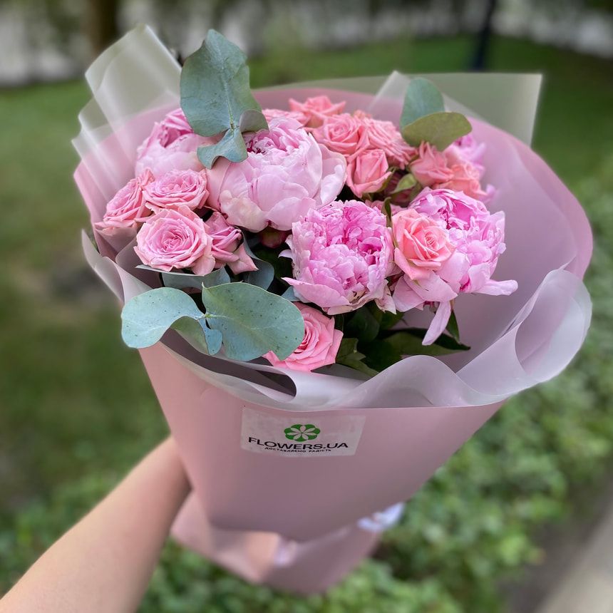 "Adelia" bouquet – order from Flowers.ua