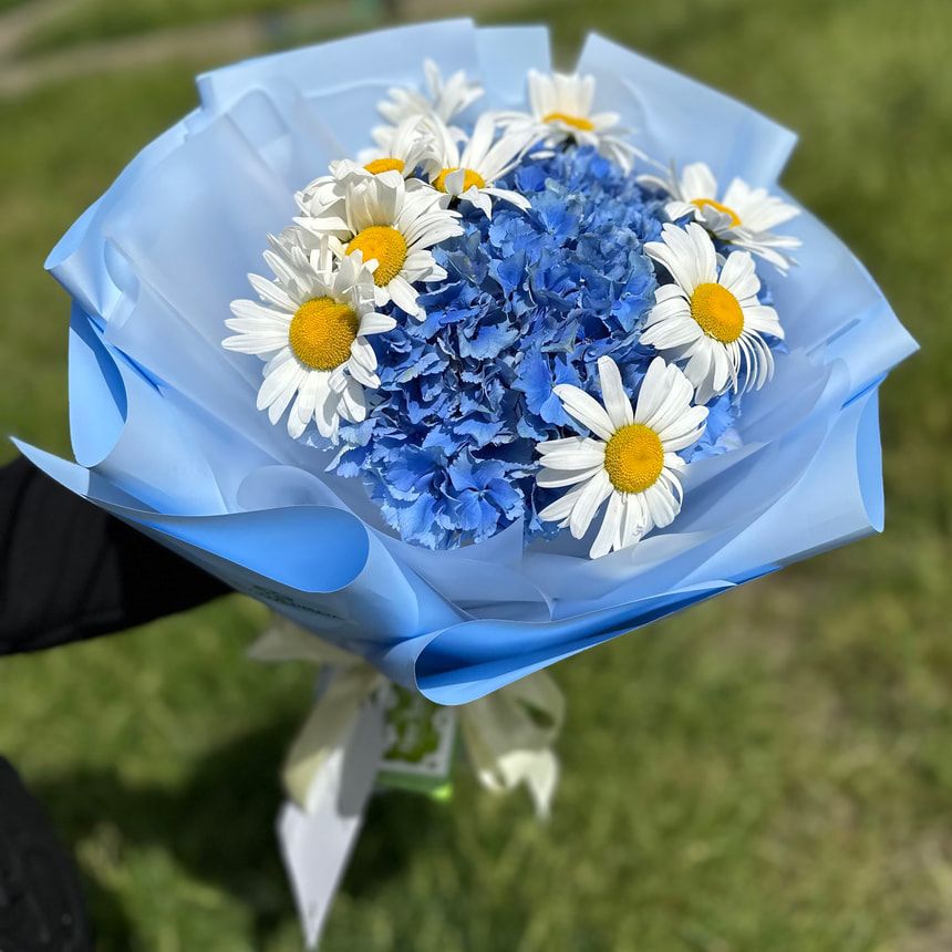 "Bright Summer" bouquet – order from Flowers.ua