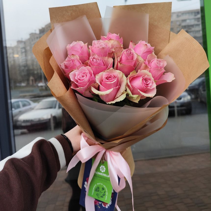 Букет "11 роз Athena Royale" – заказать у Flowers.ua