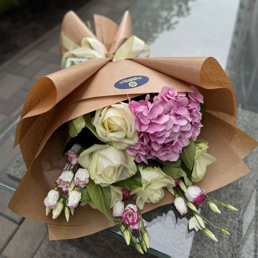 "Pink taste of vanilla" bouquet – order from Flowers.ua