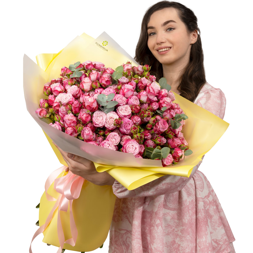 Букет з 25 рожевих піоновидних троянд – доставка по Україні