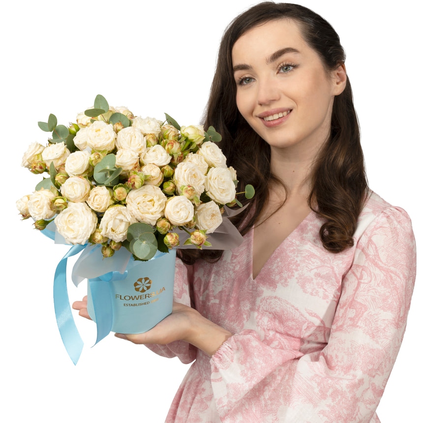 Композиція "7 кремових піоновидних троянд" – доставка по Україні