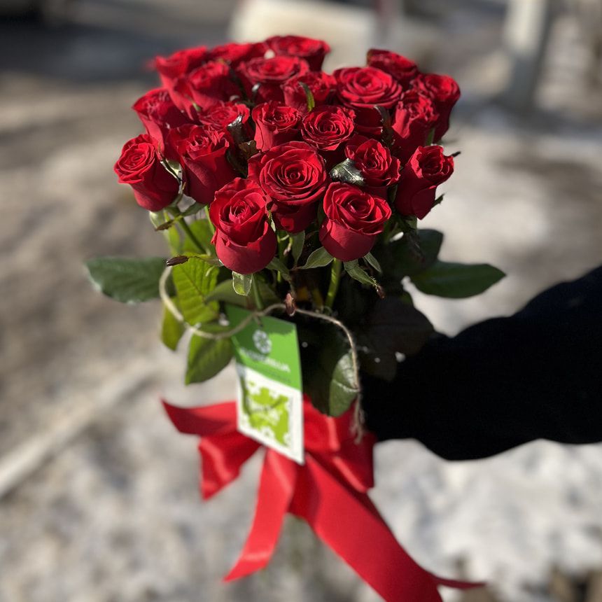 Букет з 21 червоної троянди – замовити на Flowers.ua