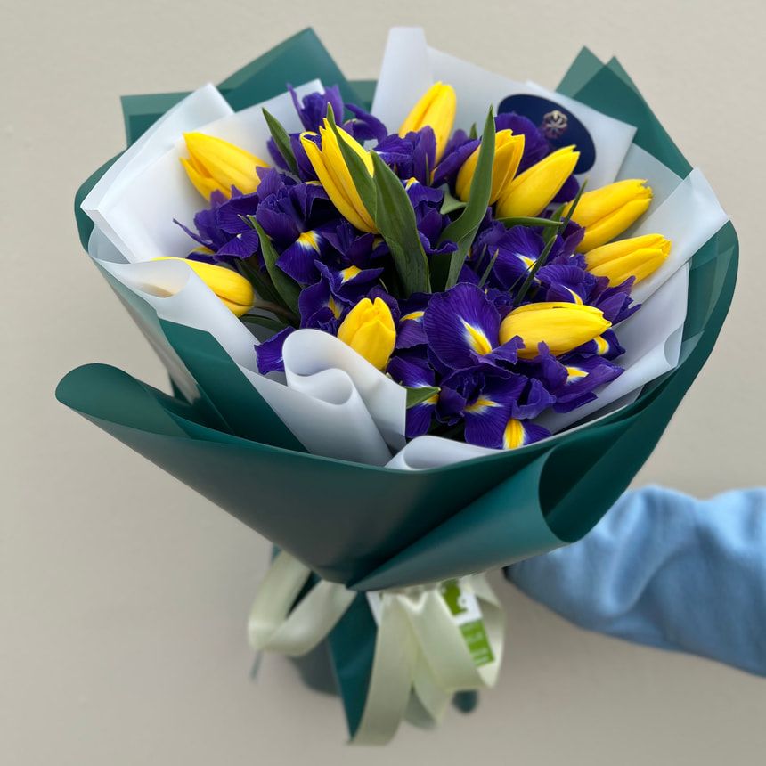 "Fahrenheit" bouquet – order from Flowers.ua