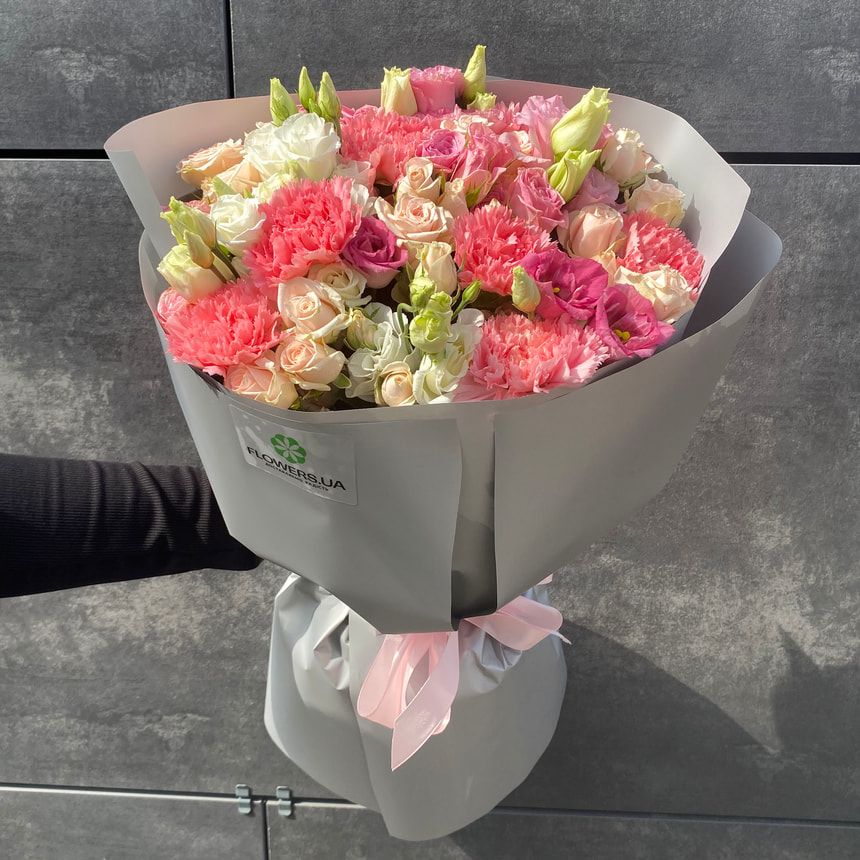 "In Love" bouquet – order from Flowers.ua