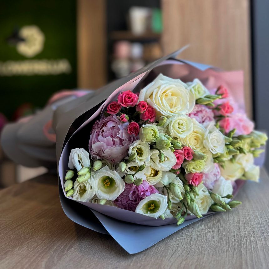 Букет "Територія квітів" – замовити на Flowers.ua